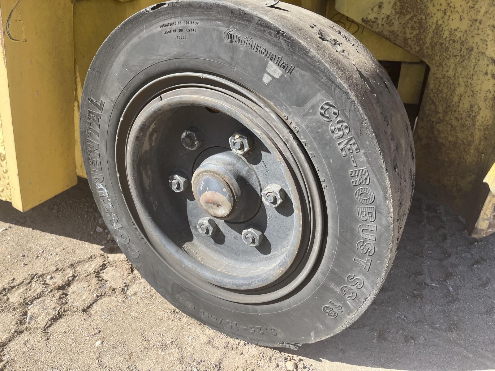 ./imagenes/INVOICE/2019/18019/HYSTER H135XL2 (8).JPG